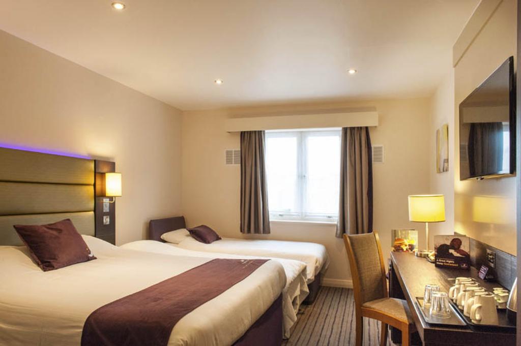 Premier Inn London Romford Central Szoba fotó